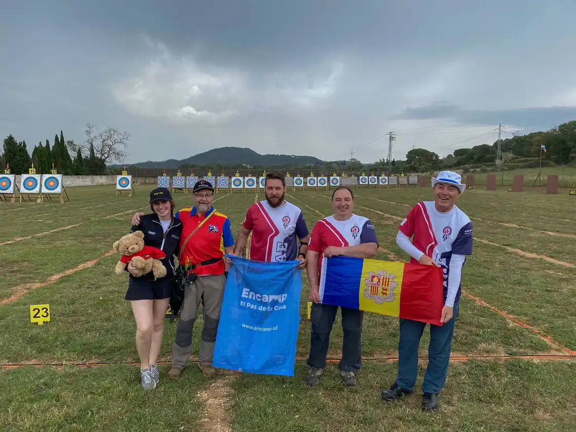 foto de grupo de arqueros del TAE