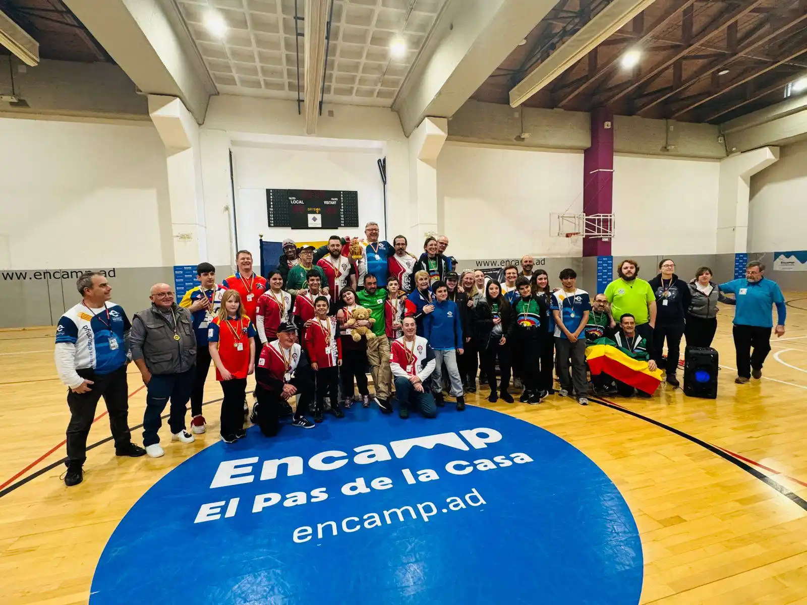 foto de grupo de los participantes